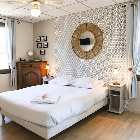 Сasa de vacaciones Le Cabanon - Maison 2 Ch Avec Jardin Et Parking